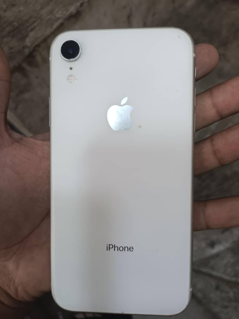 Apple iPhone XR 0