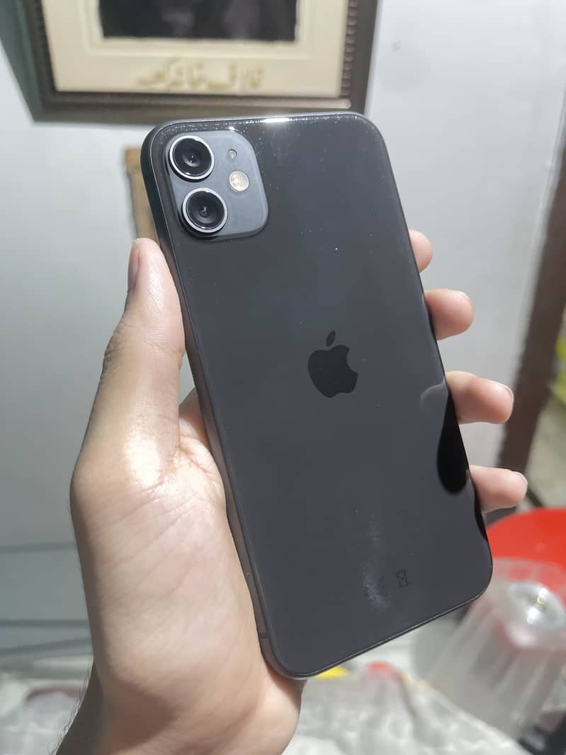 Apple iPhone 11 3