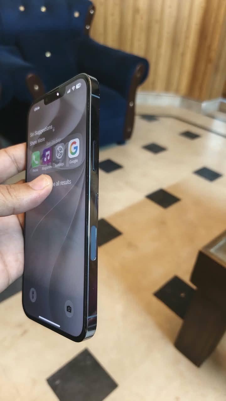 Apple iPhone 13 Pro Max 4