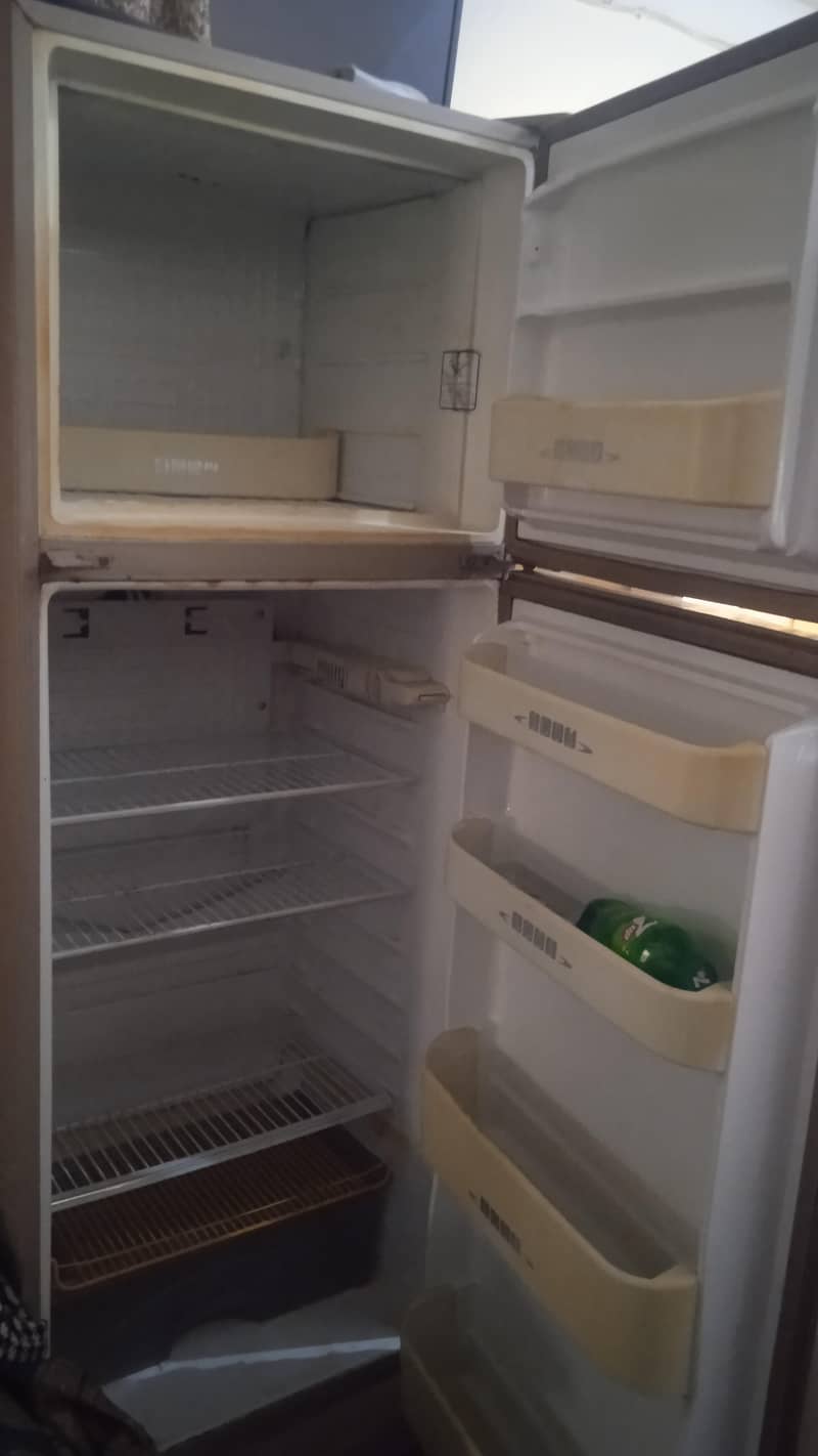 Dawlance Refrigerator 0