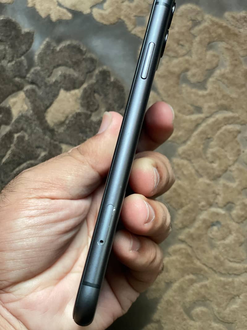 Apple iPhone 11 1