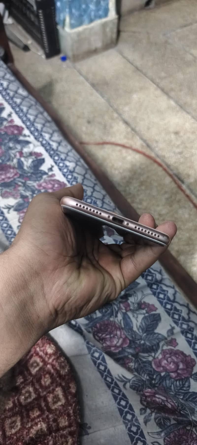 Apple iPhone 8 Plus 3