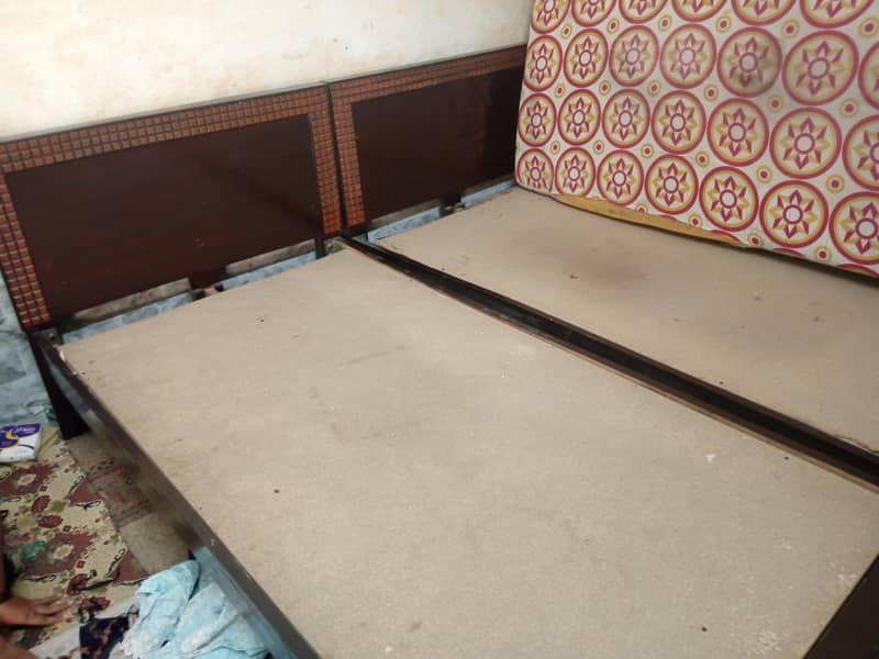 2 single beds 1
