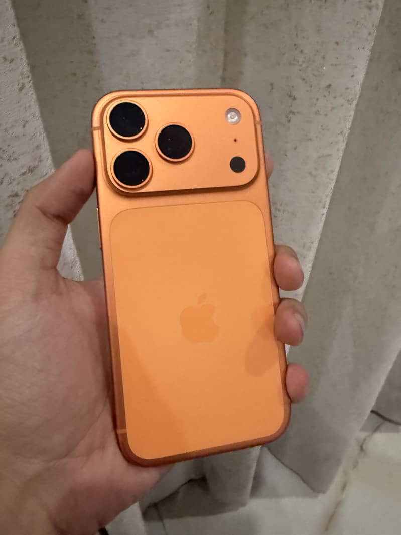 Apple iPhone 17 Pro 4