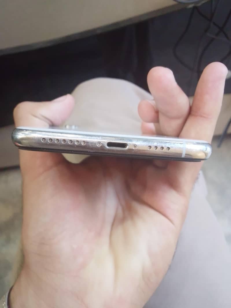 iphone xs max 1