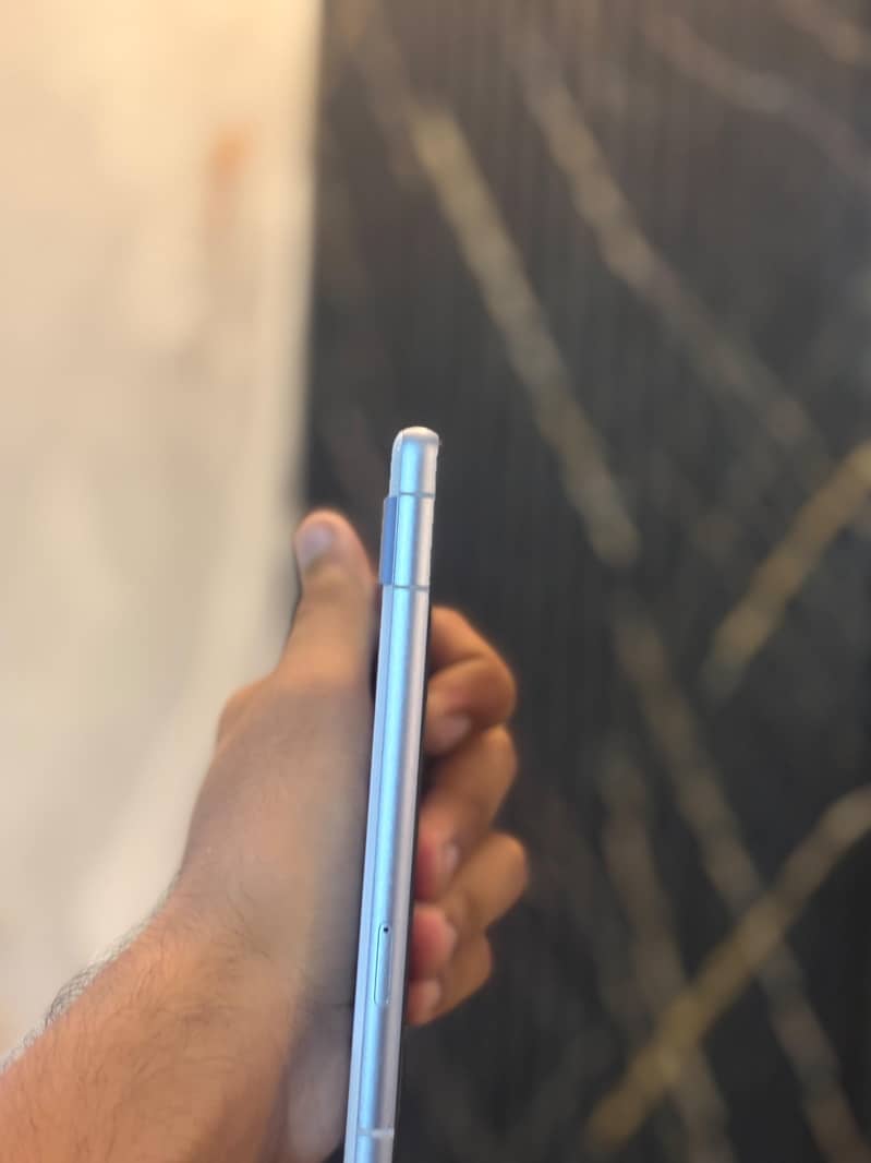 Google Pixel 7a 2
