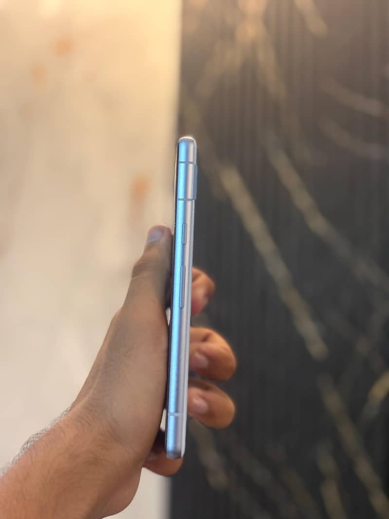 Google Pixel 7a 3