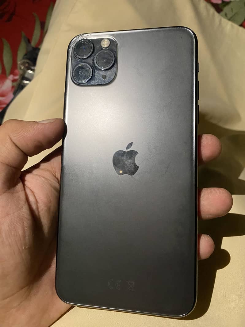 Apple iPhone 11 Pro Max 4