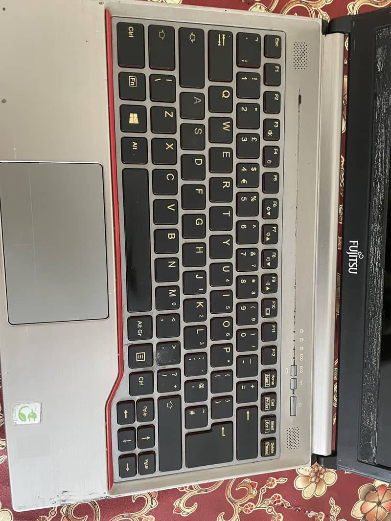 Fujitsu laptop 1