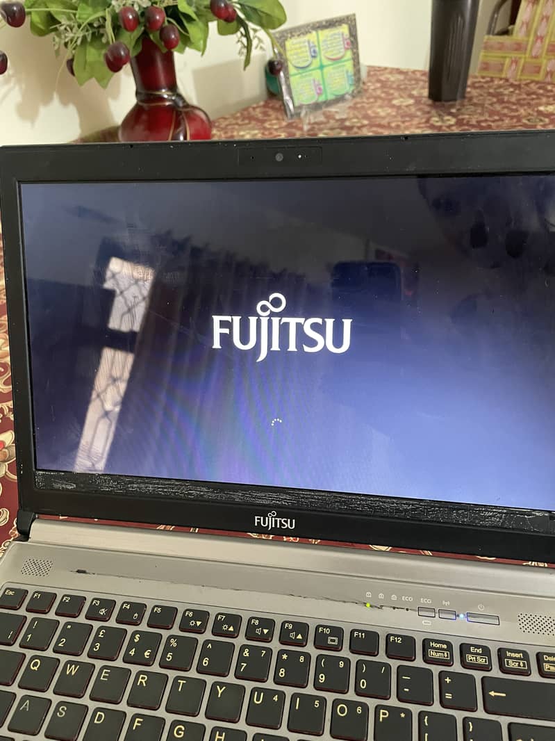 Fujitsu laptop 4