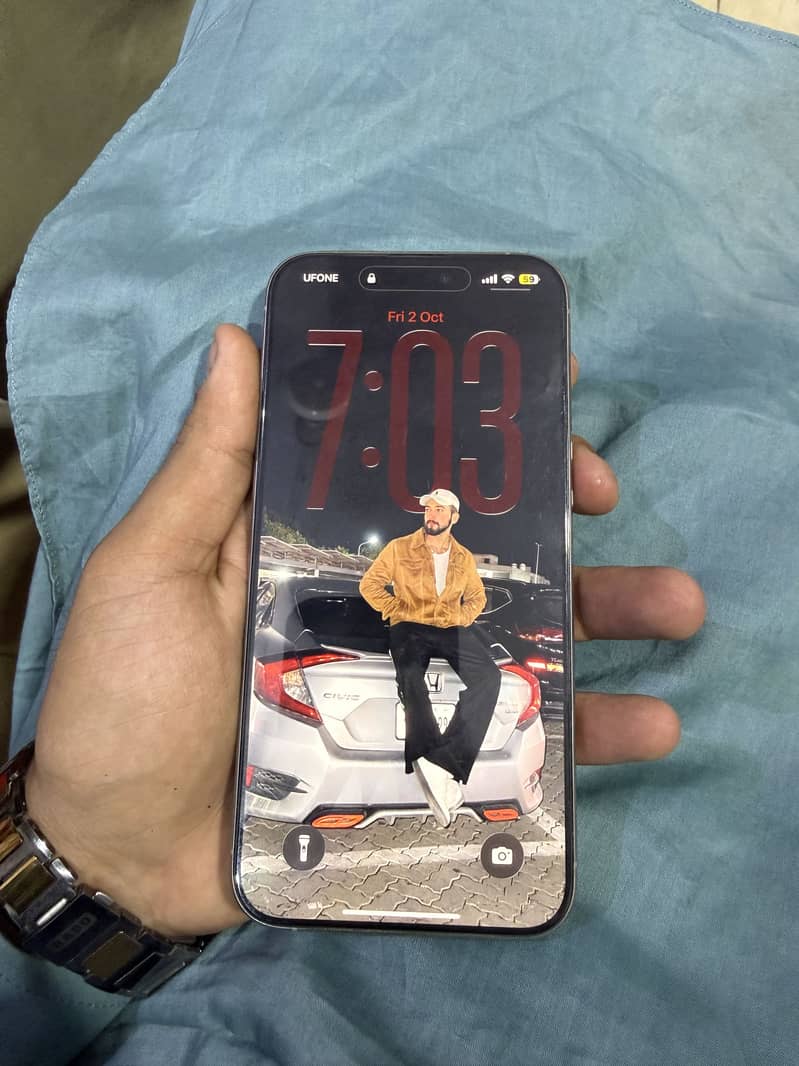 Apple iPhone 15 Pro Max 3