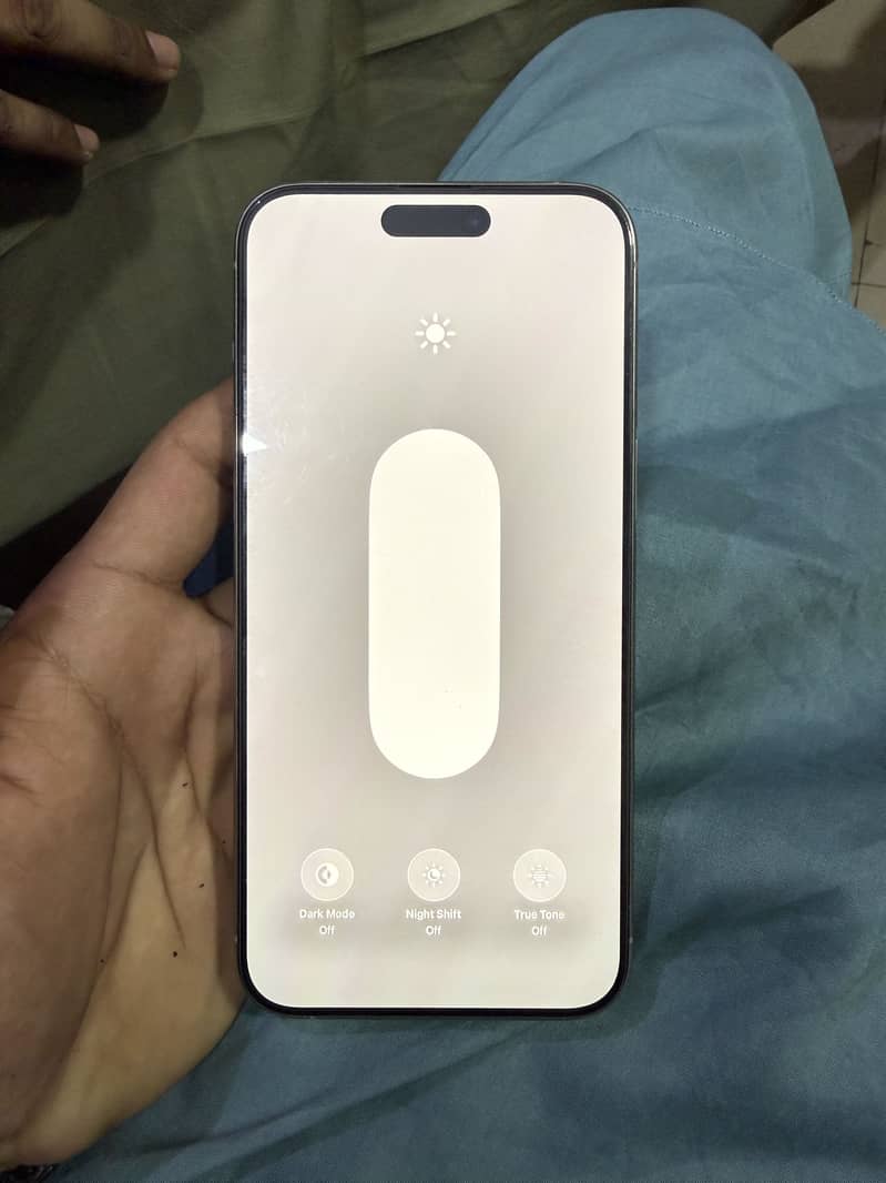 Apple iPhone 15 Pro Max 6