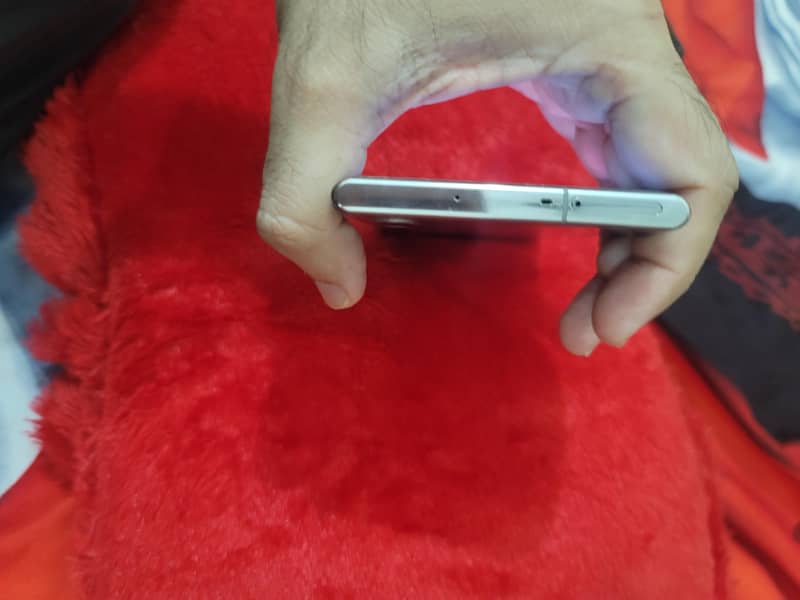 Samsung Mobile Note 10 Plus 4
