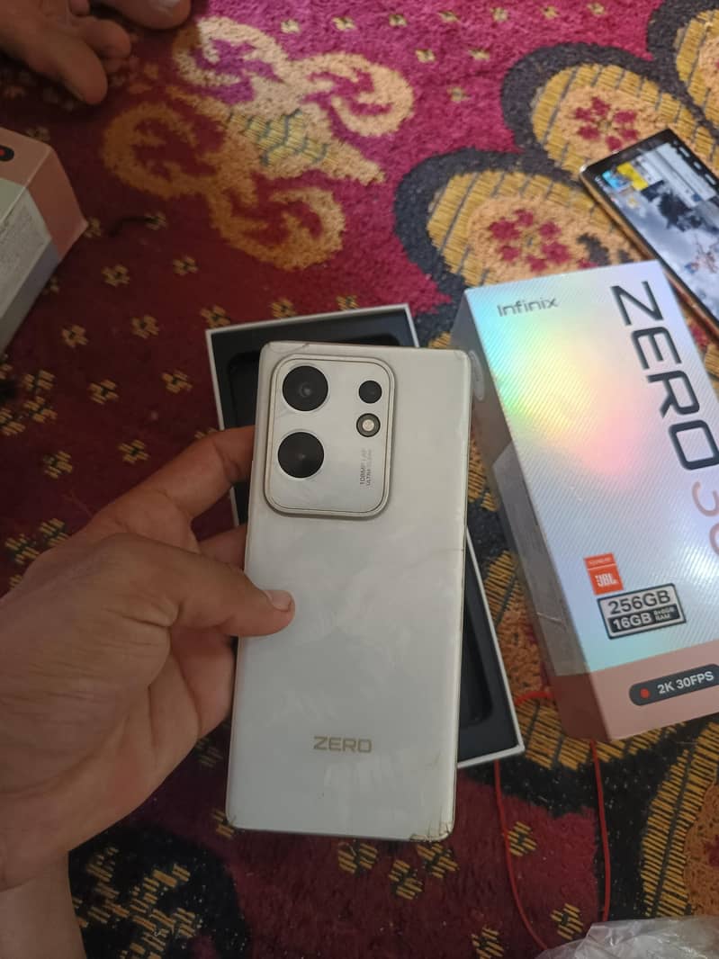 Infinix Zero 30 1