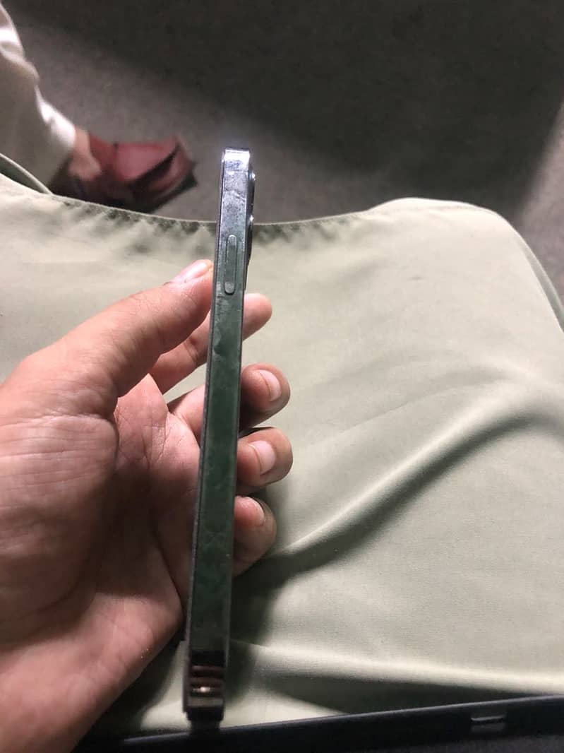 Apple iPhone 12 Pro 3