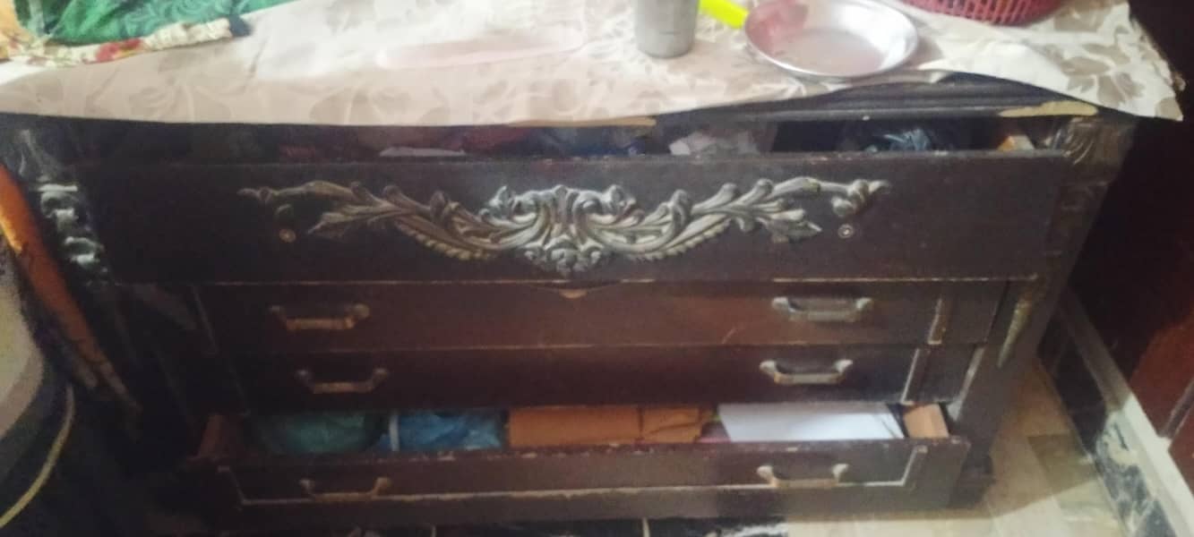 Dressing Table 1