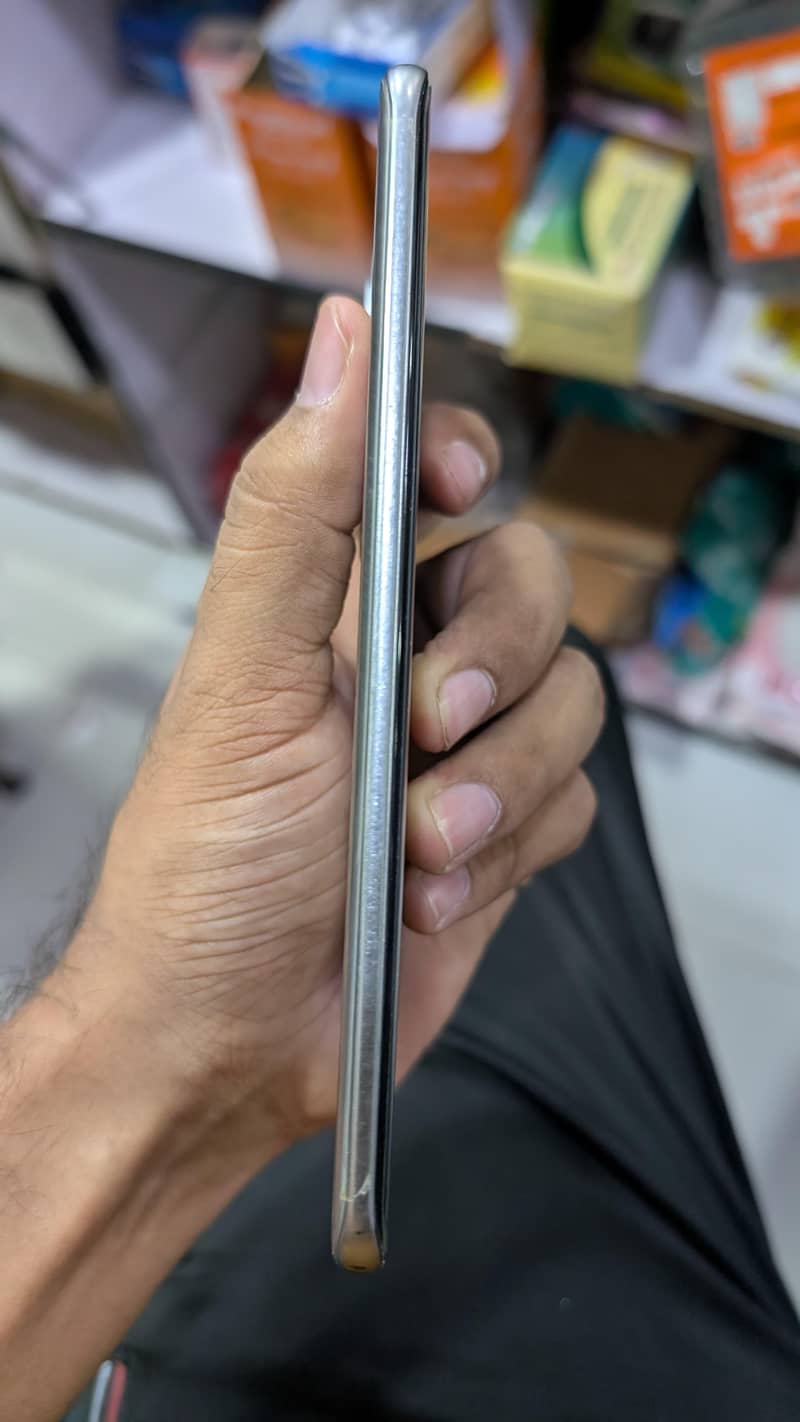 TECNO SPARK 40 PRO PLUS 3