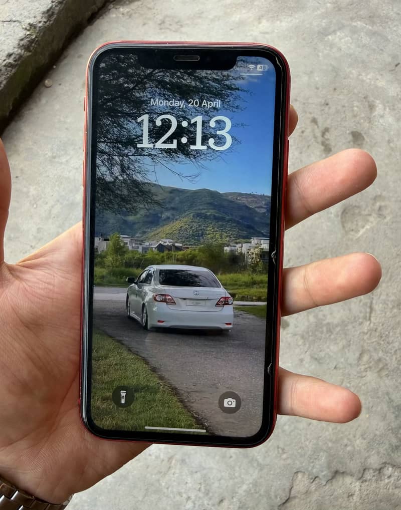 Apple iPhone 11 4