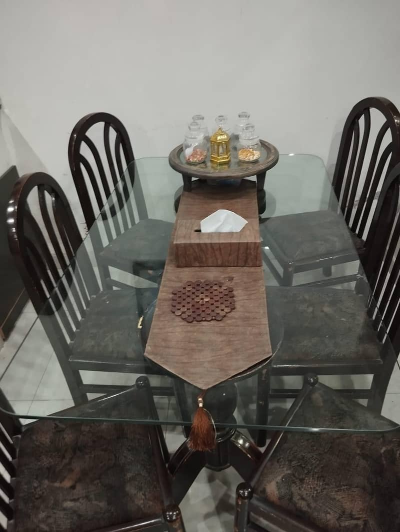 Solid wooden table 4