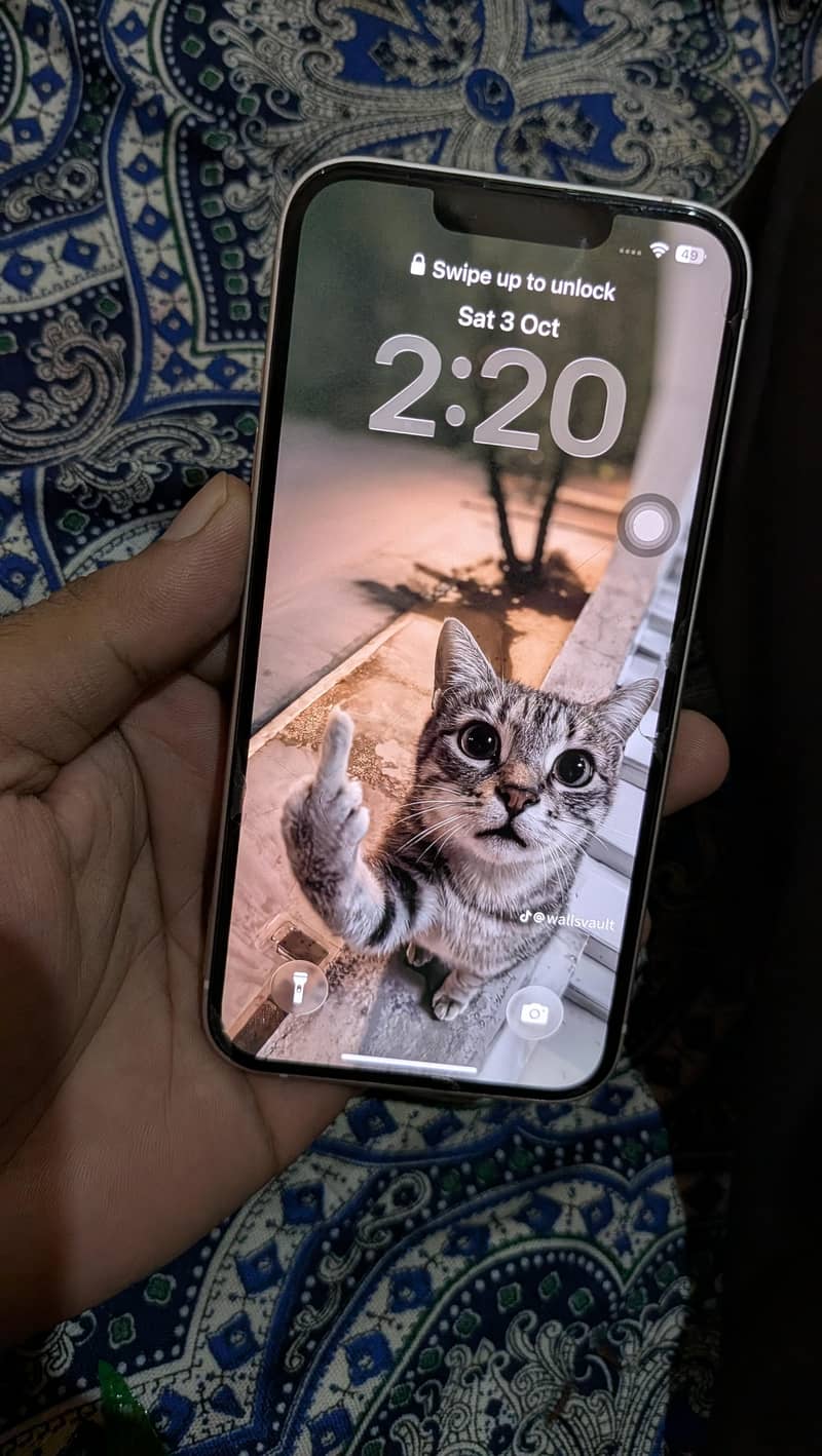 Apple iPhone 13 2