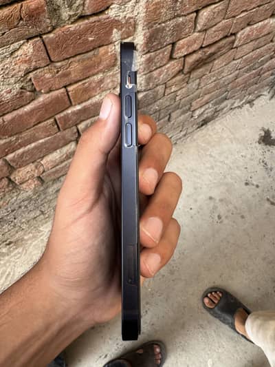 Apple iPhone 12 PtA approved 10/10 condition with box&charger