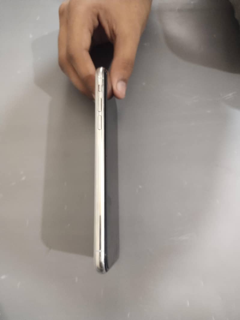 Apple iPhone X PTA APPROVED 256 LLA 3