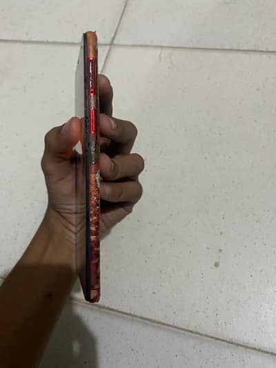 OPPO F7.     WhatsApp 03079166360