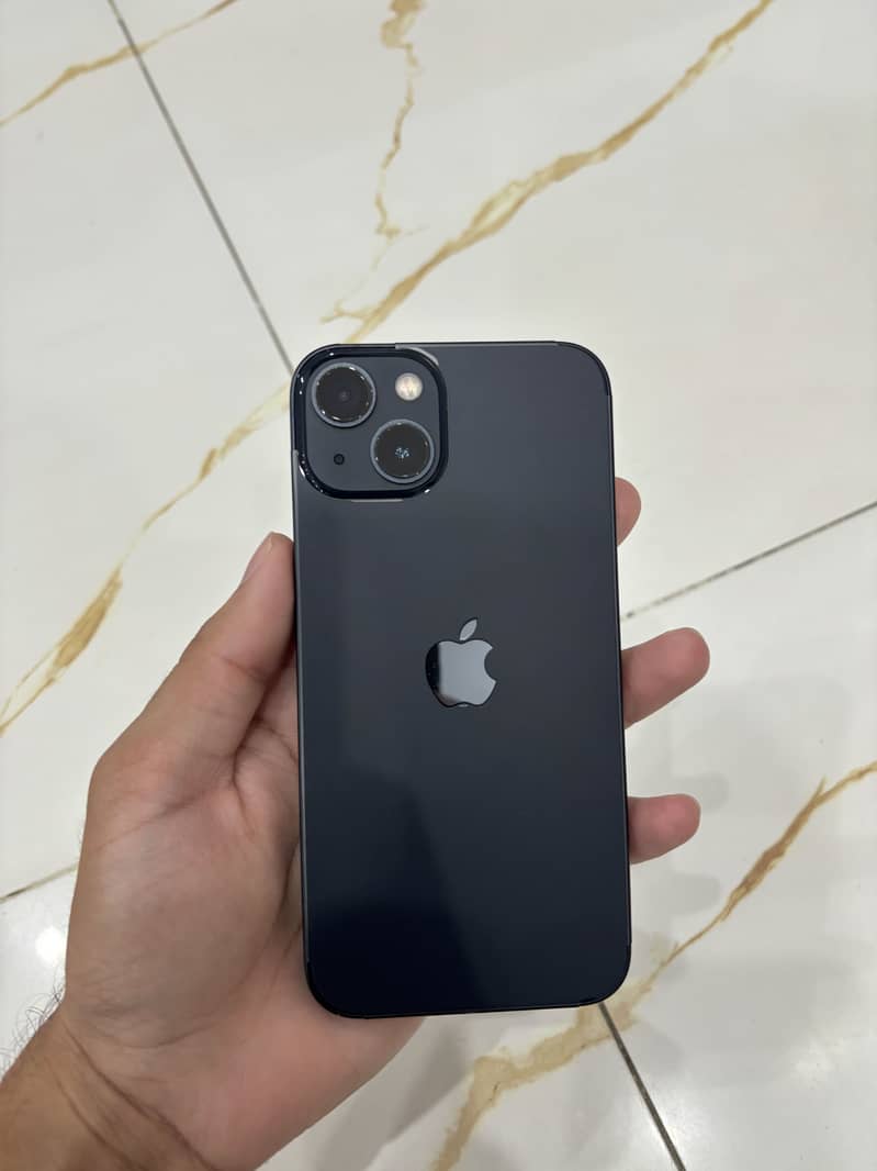 Apple iPhone 13 5