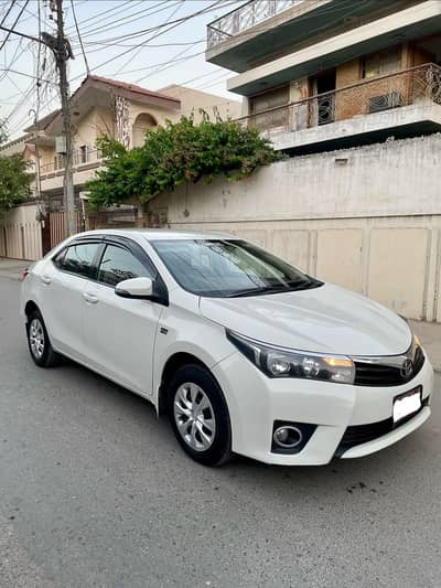 Toyota Corolla GLI 2016 1.3 auto almost genuine condition
