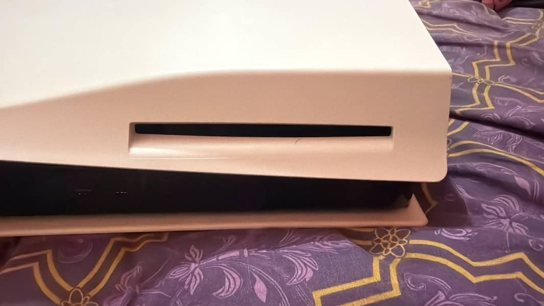 PS5 Fat (Just box opened) 2