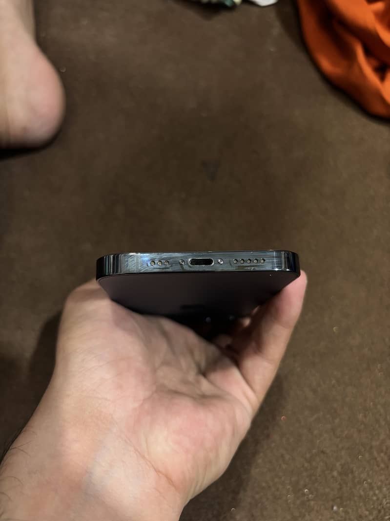 iPhone 12 Pro 1
