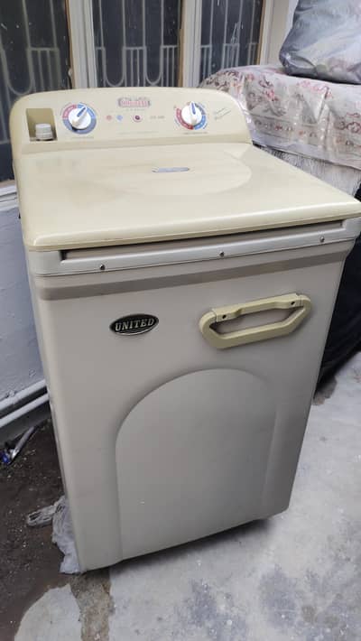 United UD-580 Big Washer (10kg) single tub washing machine
