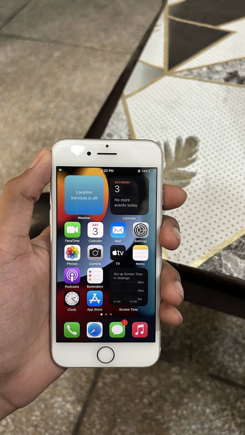 Apple iPhone 7 0