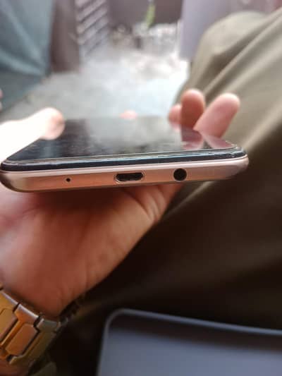 Infinix Hot 11