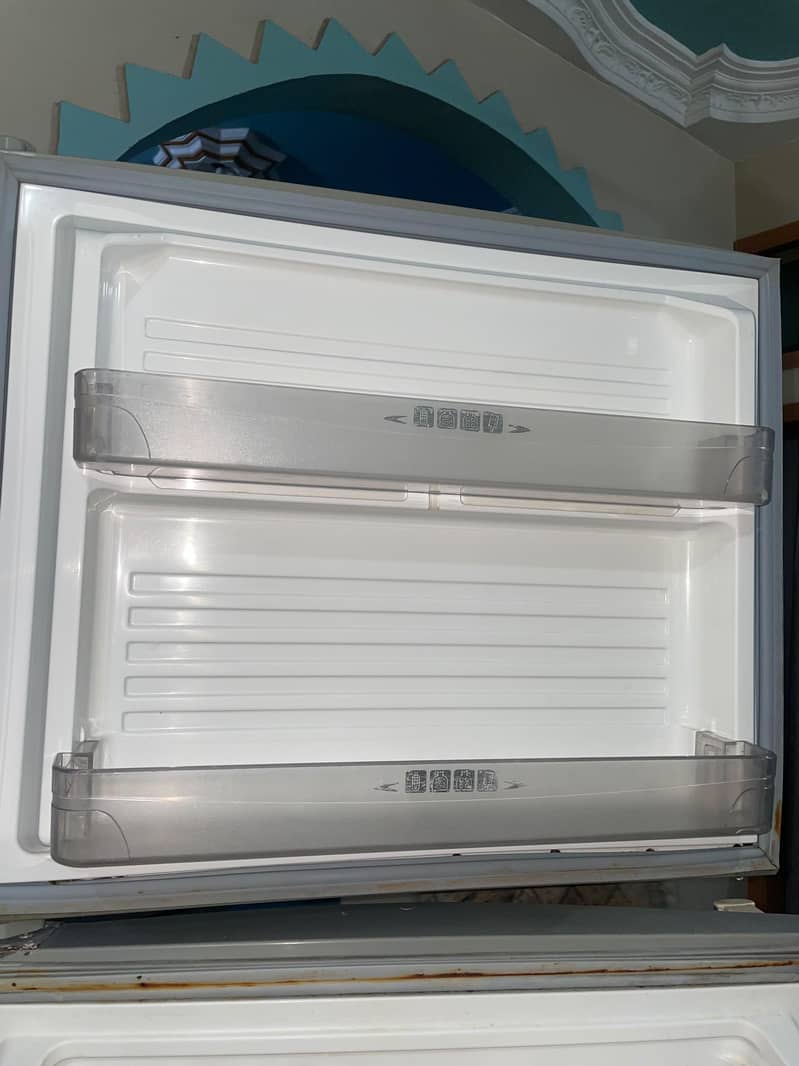Dawlance Refrigerator 4