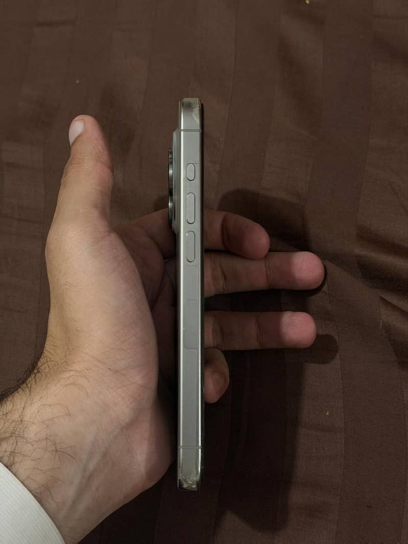 Apple iPhone 15 Pro 5