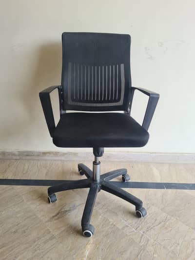 Office Revolving Chairs For Sale – Multiple Available