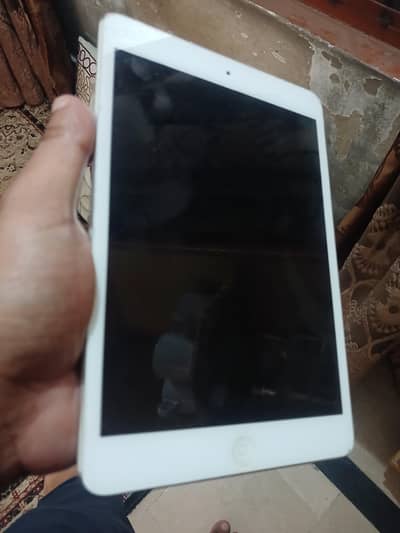 Apple ipad Mini 2 gray New and Clean Condtion 32GB