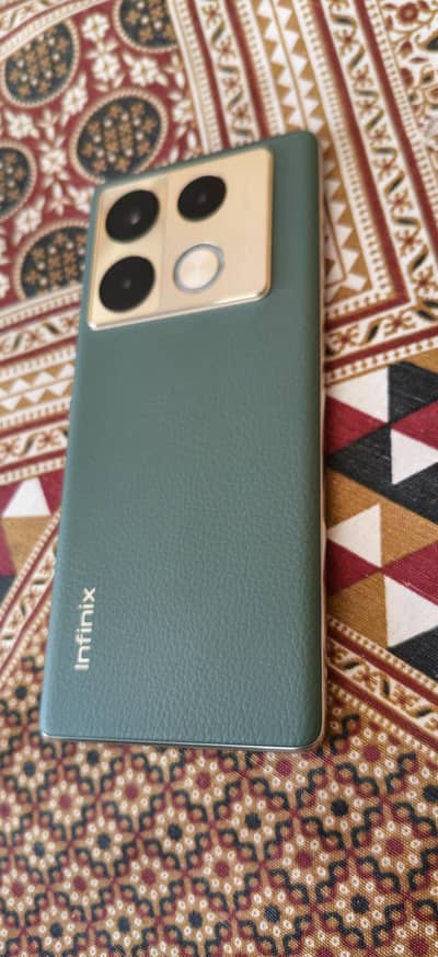 Infinix Note 40 Pro