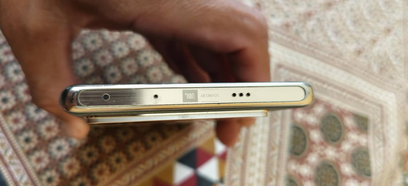 Infinix Note 40 Pro 3
