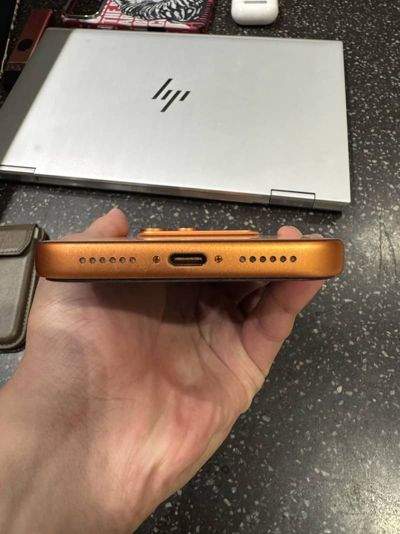 Apple iPhone 17 Pro Max 5