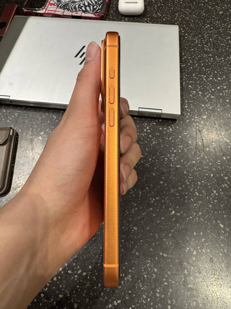 Apple iPhone 17 Pro Max 7