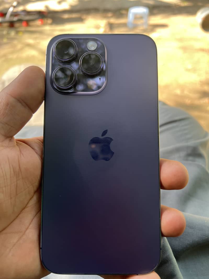 Apple iPhone 14 Pro Max 0