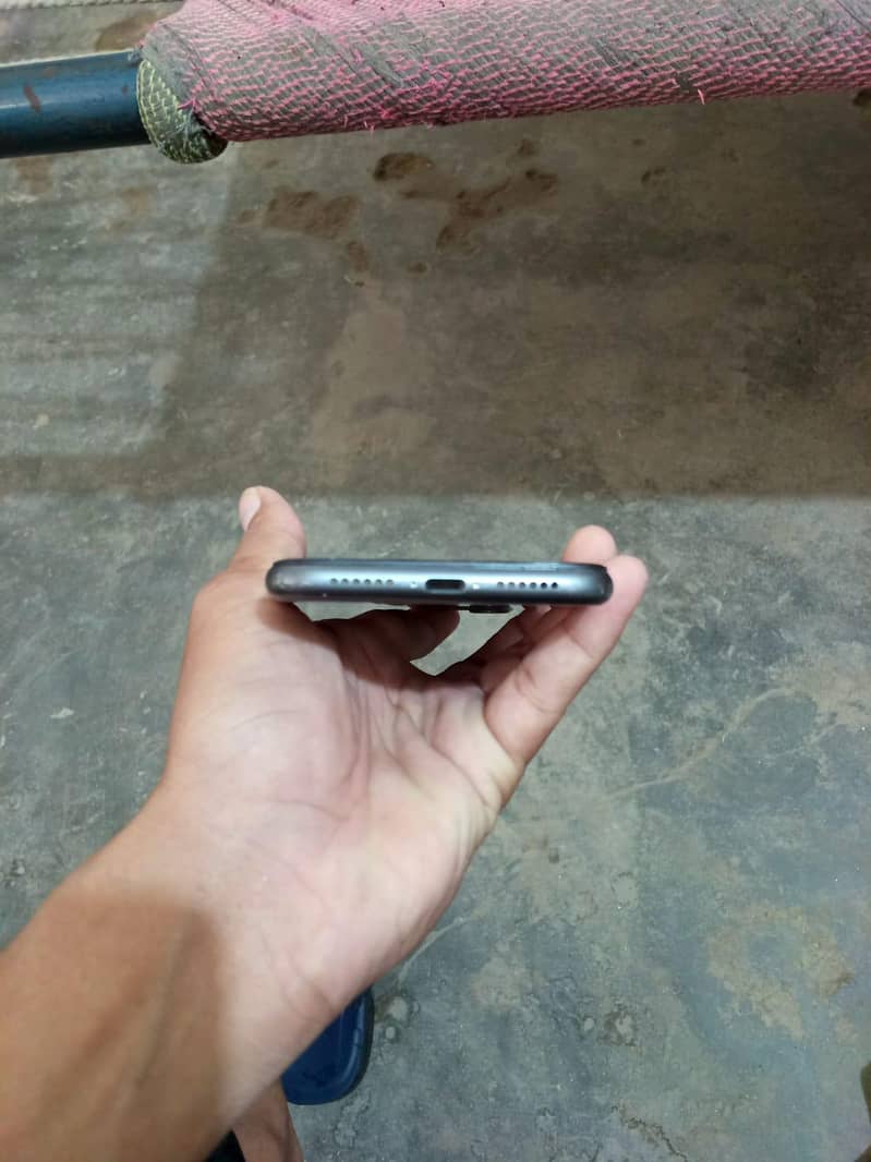 Apple iPhone 11 1