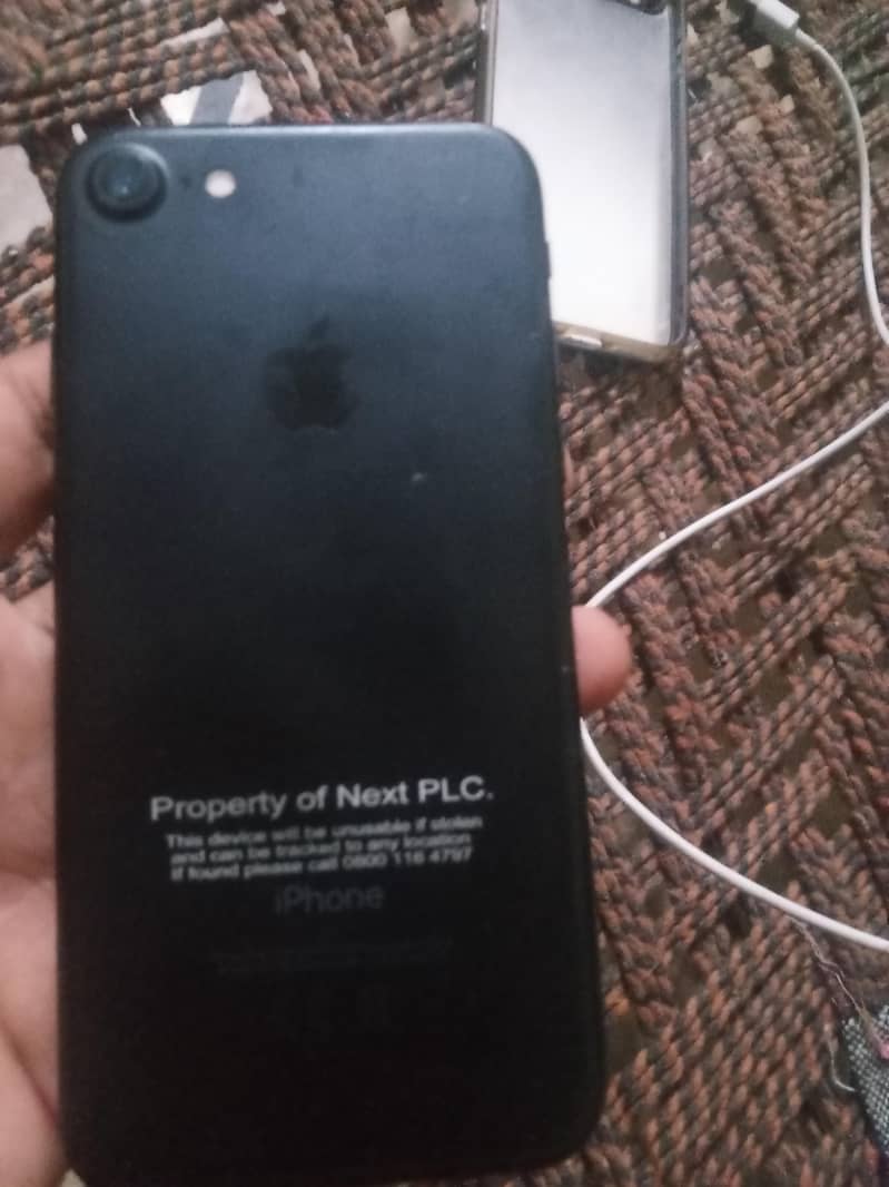 Apple iPhone 7 2