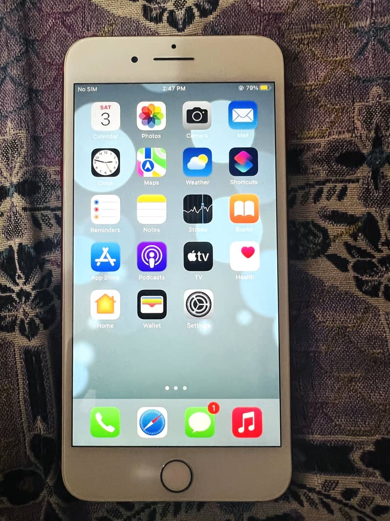 Apple iPhone 7 Plus 1