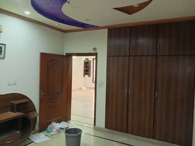 Allama Iqbal Town 10 Marla Full House For Rent