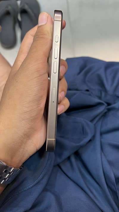 Apple iPhone 16 Pro