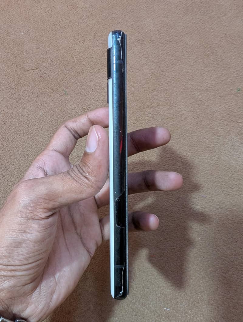 Google Pixel 6a 1