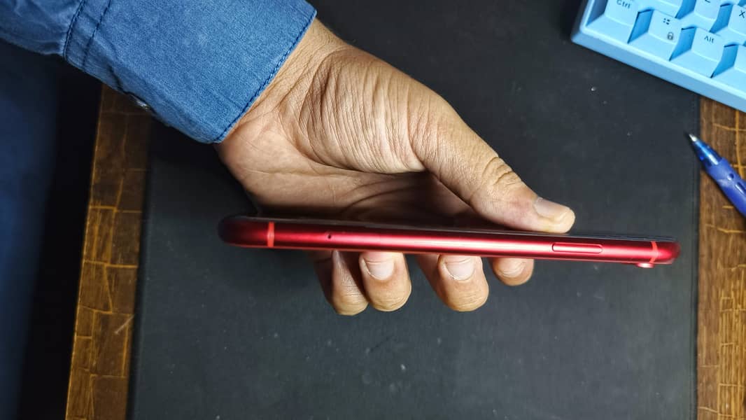 Apple iPhone XR 1